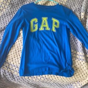 Long sleeve gap shirt